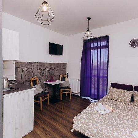 Нові Apartments Біля Жд Вокзалу Iwano-Frankiwsk Exterior foto
